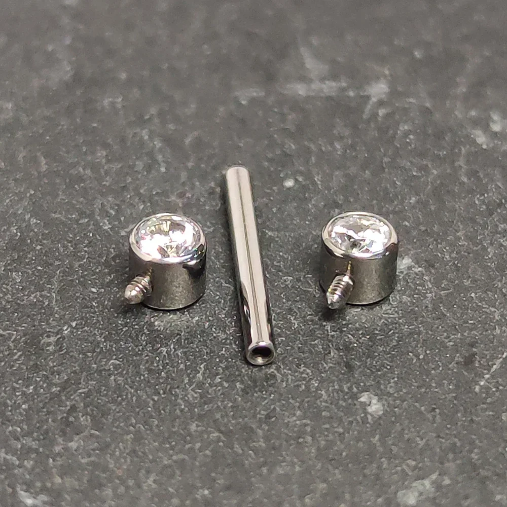 F136 Titanium 14G Zircon Nippl - огляд і ціна Body Jewelry Changing Kit